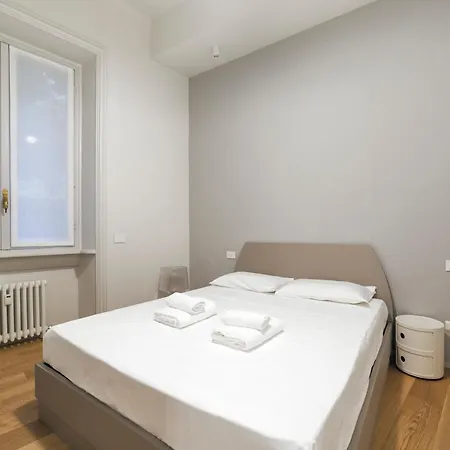 Arco Della Pace Modern Apartment Milan