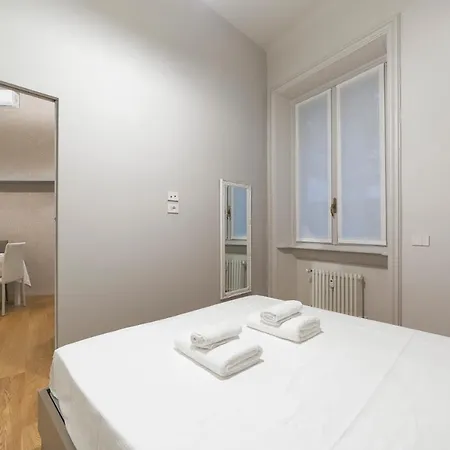 Arco Della Pace Modern Apartment